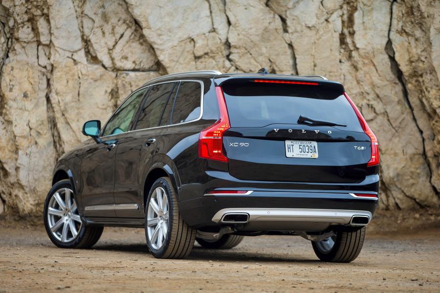  Volvo XC90 T6 AWD First Edition 2016 года  (US) (фото 6 из 17)